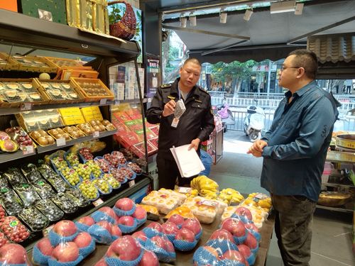 守护消费与生态 泸州纳溪市场监管局开展生鲜食用农产品过度包装专项检查
